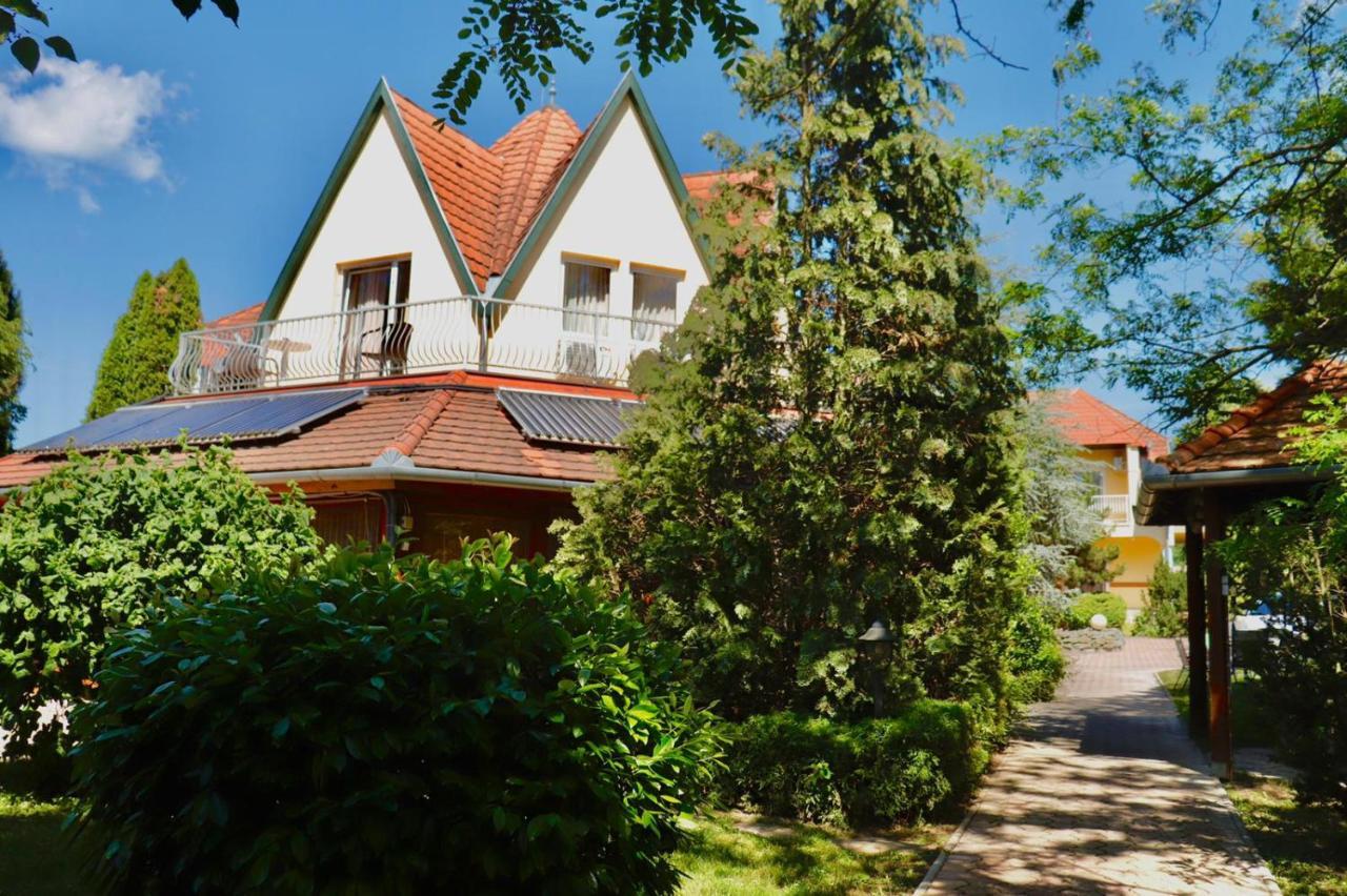 Hotel Wagner Panzió Cserszegtomaj Exterior foto